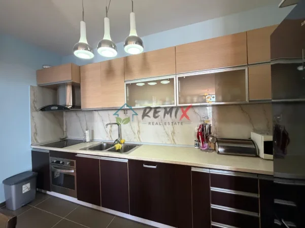 Durres, shitet apartament 2+1+Aneks+Ballkon Kati 5, 100 m² 210.000 € 