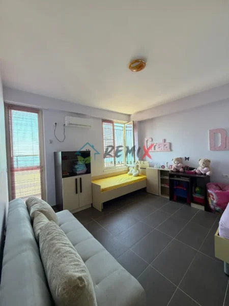 Durres, shitet apartament 2+1+Aneks+Ballkon Kati 5, 100 m² 210.000 € 