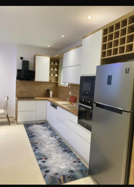 Vlore, jepet me qera apartament 1+1+Aneks+Ballkon Kati 7, 74 m² 40.000 lek