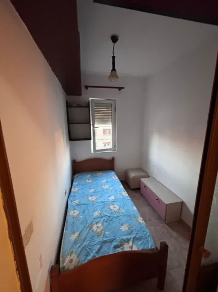 Tirane, jepet me qera nga Pronari, pa-komision apartament 2+1 Kati 5, 55 m² 450 € (Bajo topulli)