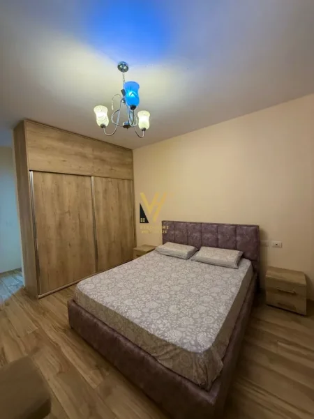 Tirane, jepet me qera apartament 2+1+Ballkon Kati 6, 89 m² 750 € (DON BOSKO)