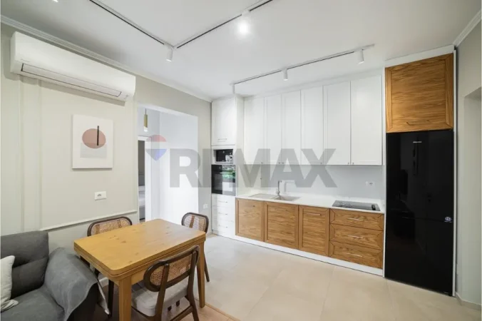 Tirane, shitet apartament 2+1 Kati 3, 70 m² pazari i ri  (Tirane)