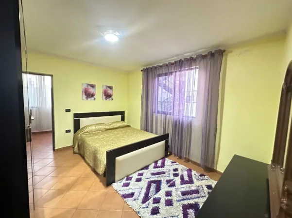 Tirane, jepet me qera apartament 1+1 Kati 3, 60 m² (bulevardi zogu i pare)