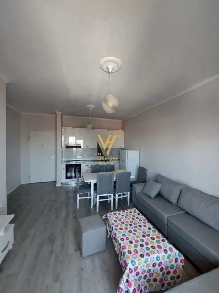 Tirane, jepet me qera apartament 1+1+Ballkon Kati 4, 86 m² 620 € (DON BOSKO)