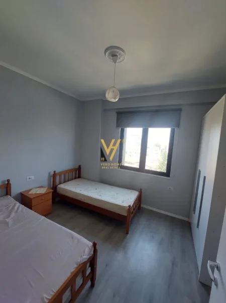 Tirane, jepet me qera apartament 1+1+Ballkon Kati 4, 86 m² 620 € (DON BOSKO)