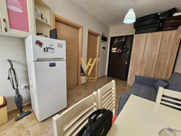 Tirane, jepet me qera apartament 1+1+Ballkon Kati 2, 45 m² 420 € (RRUGA PETI)