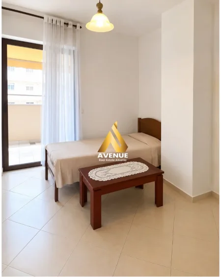Tirane, jepet me qera apartament 3+1+Ballkon Kati 5, 125 m² 600 € (Rruga Panorama)