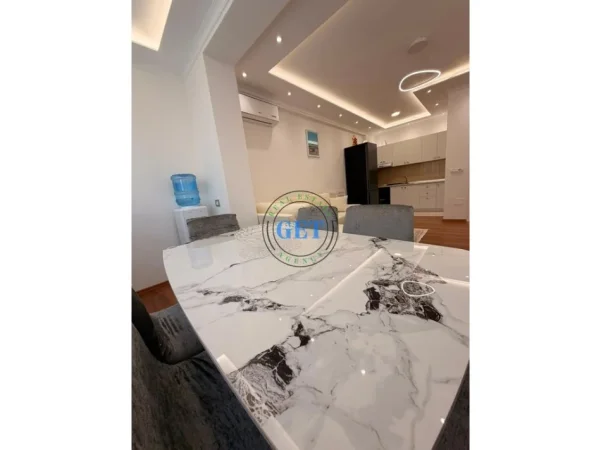 Durres, jepet me qera apartament 1+1 Kati 2, 70 m² 400 € (Plazh Iliria)