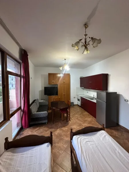 Tirane, jepet me qera garsoniere Kati 2, 40 m² 280 € (Bulevardi i Ri)