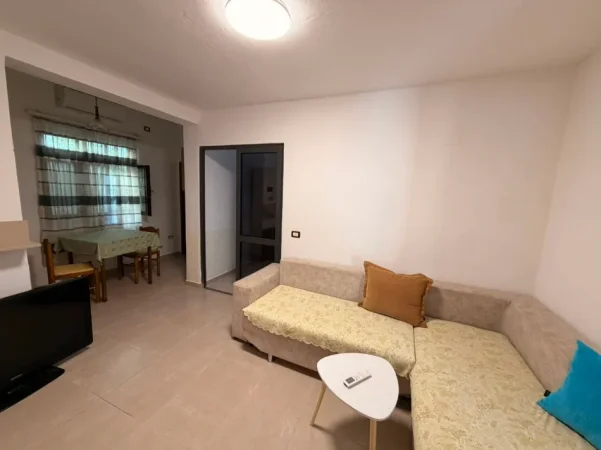 Durres, jepet me qera apartament 1+1 Kati 1, 60 m² 260 € (Plazh)