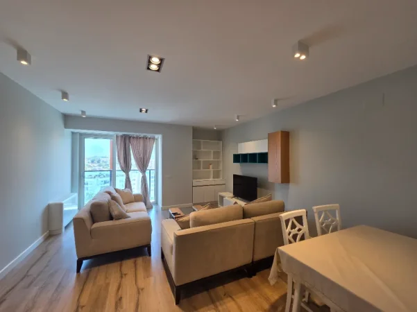 Tirane, jepet me qera 2+1+Ballkon Kati 13, 127 m² 1.500 € 