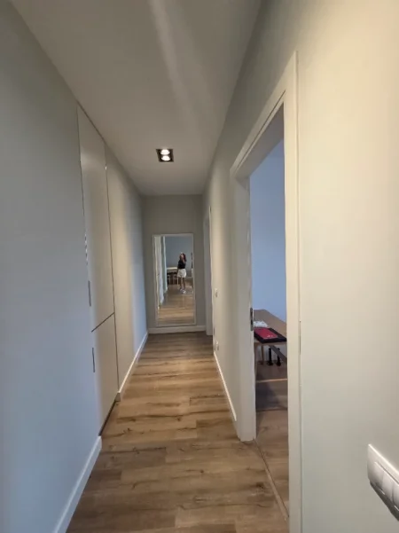 Tirane, jepet me qera 2+1+Ballkon Kati 13, 127 m² 1.500 € 