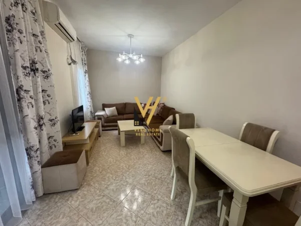 Tirane, jepet me qera apartament 1+1+Ballkon Kati 6, 75 m² 670 € (SQUARE 21)