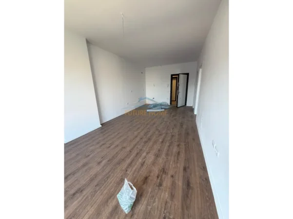 Tirane, shitet apartament 1+1 Kati 6, 66 m² 79.500 € (Paskuqan)