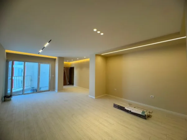 Tirane, shitet apartament 3+1+Ballkon Kati 7, 125 m² 314.000 € (Zogu i Zi)