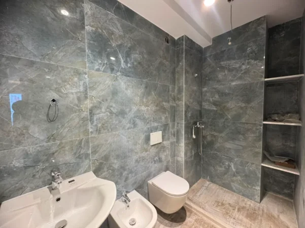 Tirane, shitet apartament 3+1+Ballkon Kati 7, 125 m² 314.000 € (Zogu i Zi)