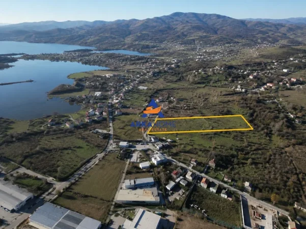 Tirane, shitet toke , 9.750 m² 731.250 € 