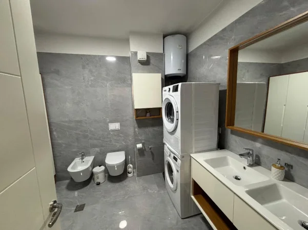 Tirane, jepet me qera garsonier Studio Kati 9, 44 m² 450 € 