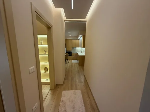 Tirane, jepet me qera apartament 2+1+2 Kati 5, 104 m² 900 € (Kompleksi Vizion Plus , DON BOSKO)