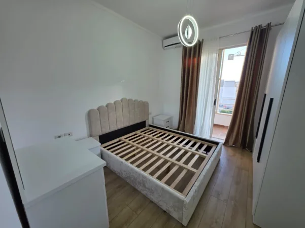 Tirane, shitet apartament 2+1 Kati 8, 90 m² 155.000 € (astiri)