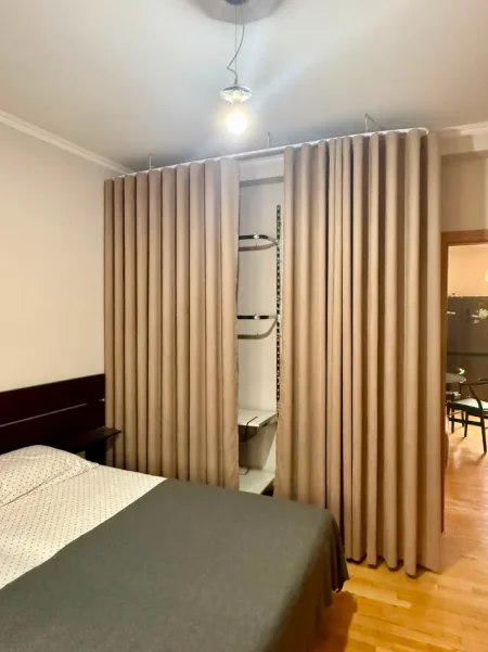 Tirane, jepet me qera apartament duplex Dublex Kati 1, 180 m² 800 € (Sauk, prane rezidences Porta e Gjelber)