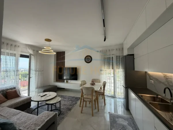 Tirane, jepet me qera apartament 2+1+Ballkon Kati 6, 90 m² 600 € (Unaza e Re)