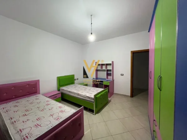 Tirane, jepet me qera apartament 2+1+Ballkon Kati 2, 96 m² 520 € (MISTO MAME)