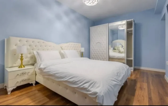 Tirane, jepet me qera apartament 2+1 Kati 3, 90 m² 1.000 € (Rruga Perlat Rexhepi)