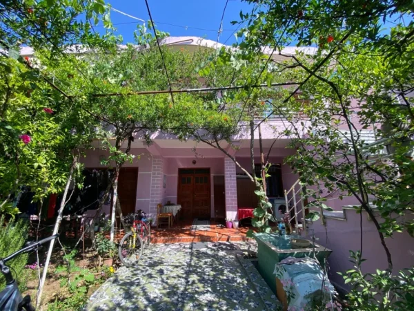 Tirane, shitet truall , 310 m² 500.000 € (Misto Mame)
