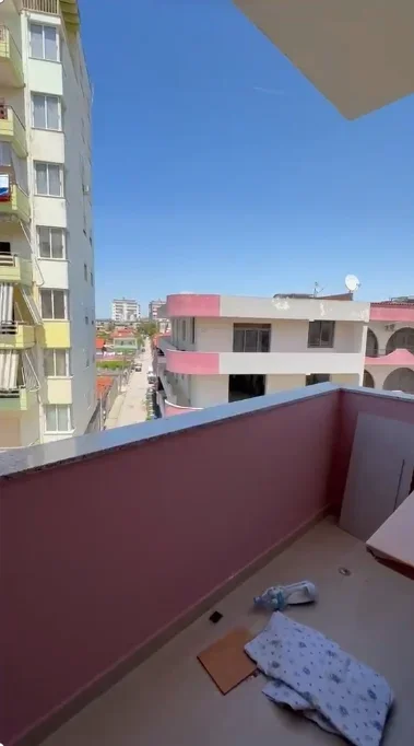 Fier, shitet apartament 3+1+Ballkon Kati 5, 107 m² 91.000 € (Rruga Mujo Ulqinaku)
