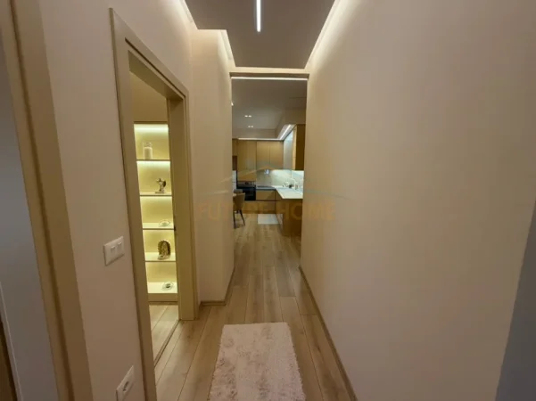 Tirane, jepet me qera apartament 2+1 Kati 5, 104 m² 900 € (DON BOSKO)