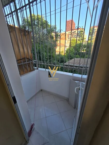 Tirane, jepet me qera garsonier Kati 2, 40 m² 520 € (MOZAIKU I TIRANES)