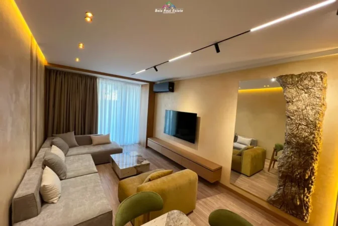 Tirane, jepet me qera apartament 2+1+Ballkon , 110 m² 1.500 € (Gold Tower)