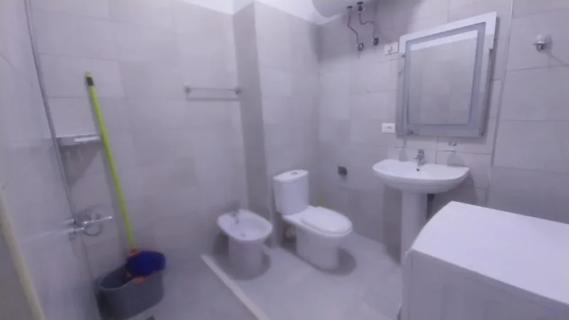 Tirane, jepet me qera apartament 1+1 Kati 2, 63 m² 370 € (qytet studenti)