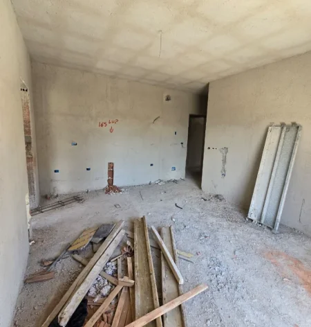 Tirane, shitet apartament 1+1+Ballkon , 65 m² 93.525 € 