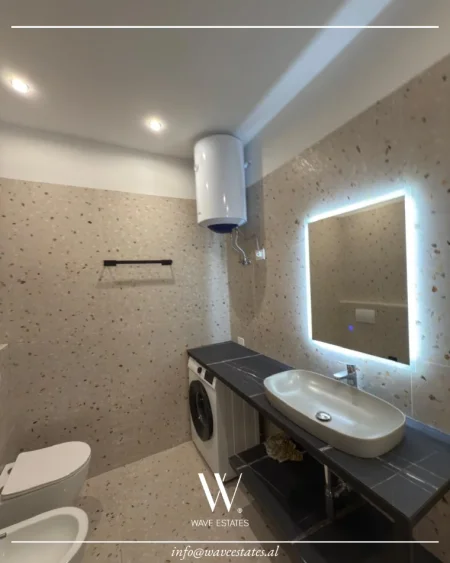 Durres, jepet me qera apartament 2+1 , 96 m² 1.100 € (Vollga)