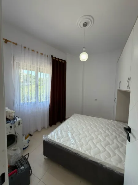 Tirane, jepet me qera apartament 1+1 Kati 2, 60 m² (KOPSHTI BOTANIK)