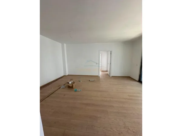 Tirane, shitet apartament 2+1 Kati 3, 108 m² 215.000 € (Ish Dogana)