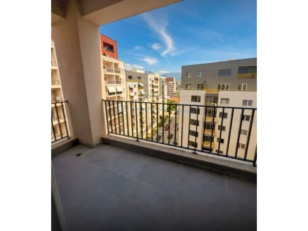 Tirane, shitet apartament 2+1+Aneks+Ballkon Kati 7, 103 m² 187.000 € (DRRITAN HOXHA KOMPLEKSI AURA)