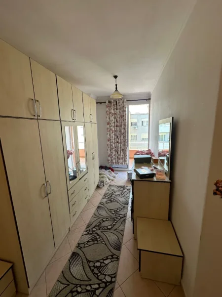 Tirane, shitet apartament 2+1+Ballkon Kati 7, 98 m² 135.000 € (Prane Vila L)