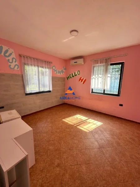Tirane, jepet me qera apartament Vile 3 Katshe , 594 m² 5.274 € 