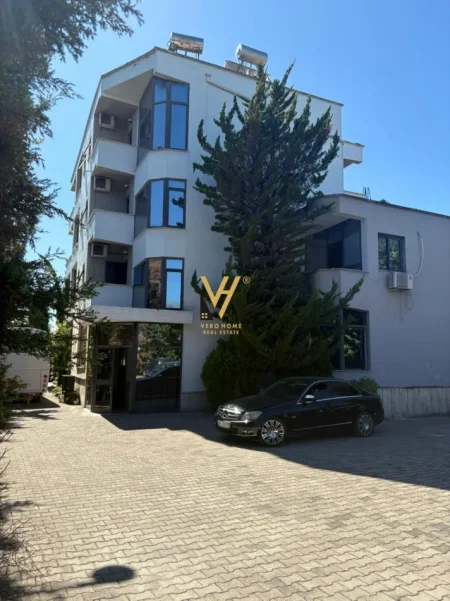 Tirane, shitet hotel Kati 0, 3.600 m² (SAUK)
