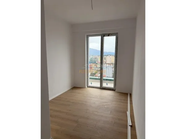 Tirane, shitet apartament 3+1+Aneks+Ballkon Kati 10, 138 m² 580.000 € (BEGA 07 KOMUNA PARISIT)