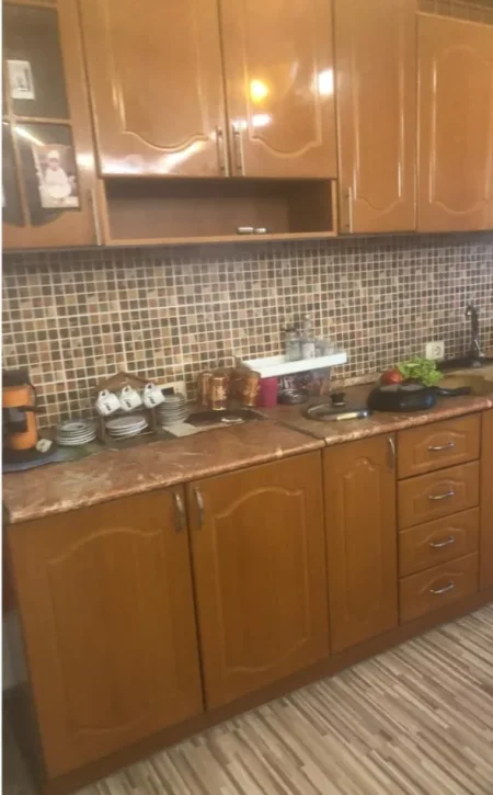 Tirane, jepet me qera apartament 3+1 Kati 2, 78 m² 400 € (Siri Kodra)