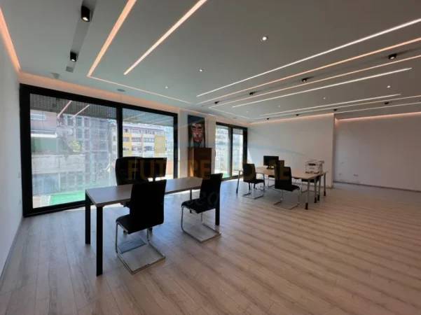 Tirane, shitet apartament 2+1+Aneks+Ballkon Kati 7, 100 m² 360.000 € 