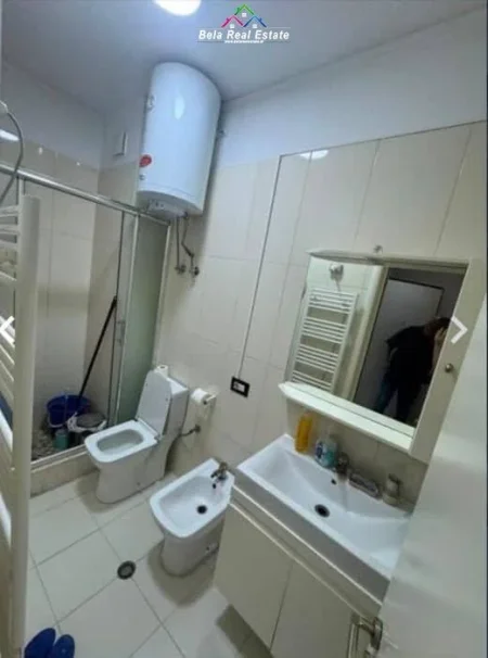 Tirane, shitet apartament 3+1 Kati 4, 165 m² 250.000 € (cassa italia)