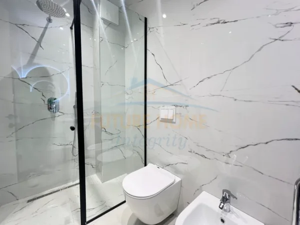 Tirane, shitet apartament 2+1+Aneks+Ballkon Kati 9, 93 m² 290.000 € 