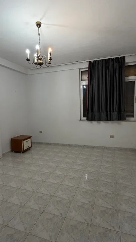 Tirane, jepet me qera apartament 2+1 , 86 m² 400 € (Rruga Isuf elezi)