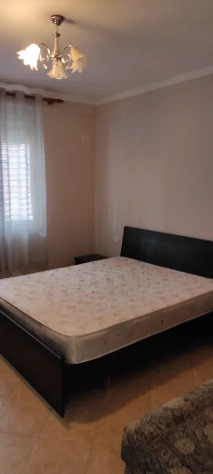 Golem, shitet nga Pronari, pa-komision apartament ne plazh 1+1+Ballkon , 62 m² 72.000 € (Rruga Viena)
