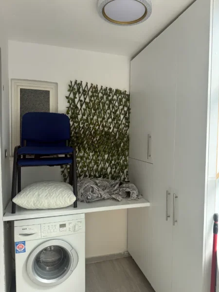 Durres, jepet me qera apartament 1+1+Aneks+Ballkon Kati 2, 60 m² 470 € (Vollga currila)